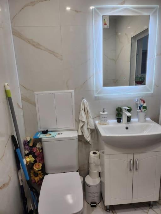 Modern Apartment. Best Location София Экстерьер фото